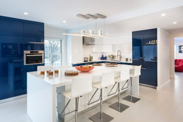 Baker-Gilmore_Kitchen-Facing-Living-Room