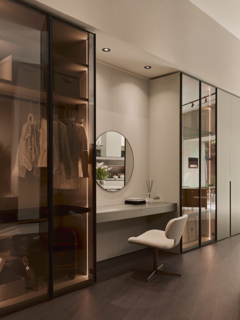 Bangkok - Flagship Store - Composit